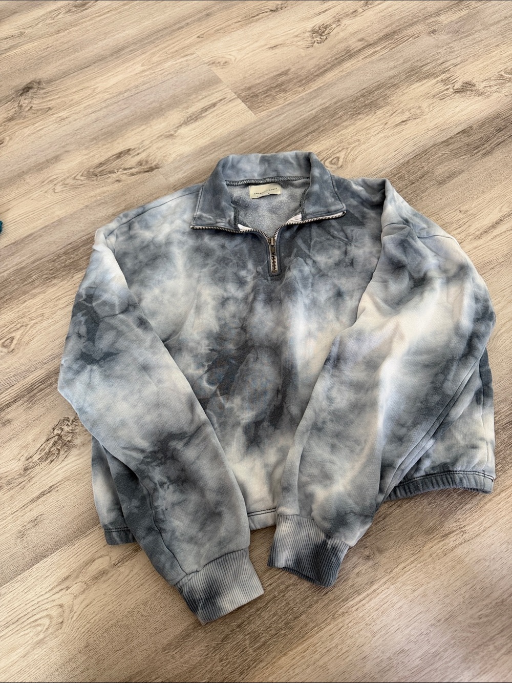 American Eagle Outfitters Tie-Dye Quarter Zip Pullover — Blue & White